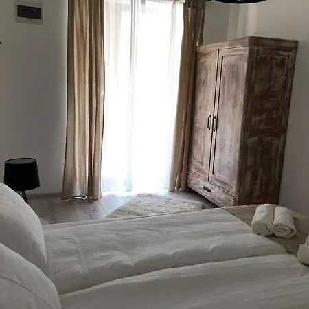 A Haz Μίσκολτς